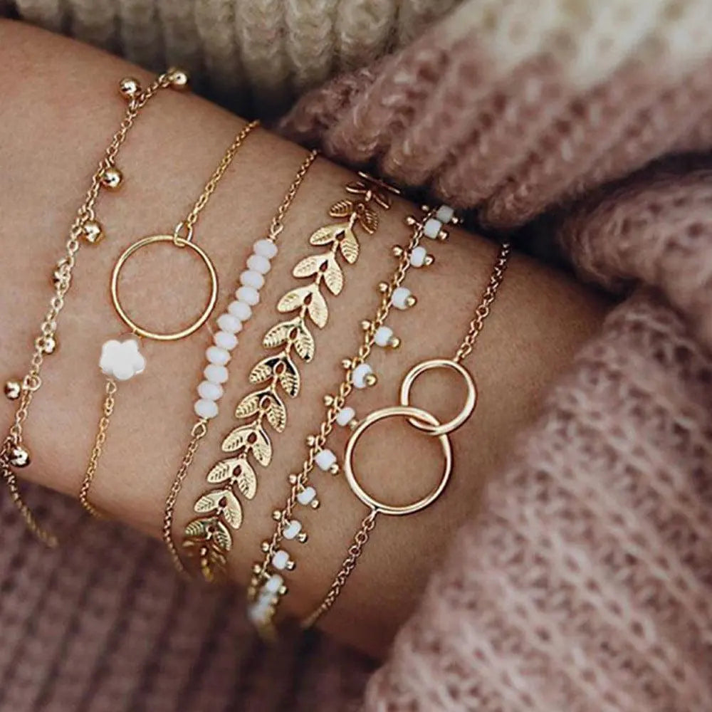 Packung Boho Armbänder in Gold