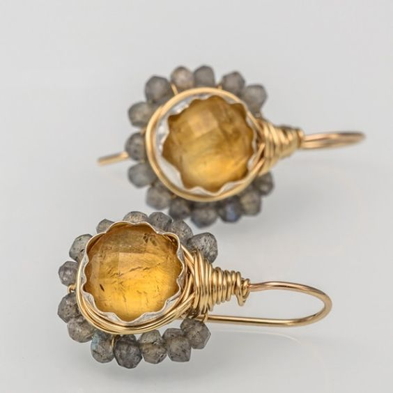 Vintage Goldohrringe mit Goldfaden und orangenem Kristall
