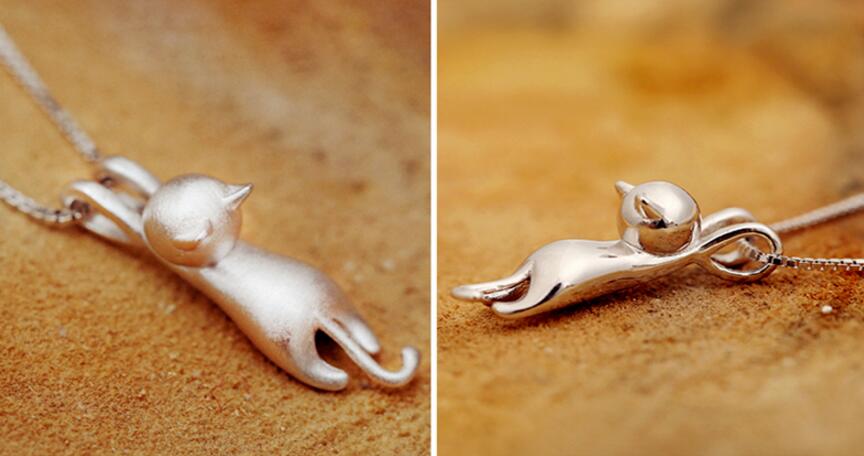 Halskette ‘Verspielte Katze’ aus 925er Sterlingsilber